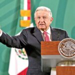 Cabeza de Vaca culpa a banda de la periferia en Reynosa por la muerte de 19 personas