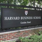 Habrá 27 millones de dosis para menores; vacunación arranca en octubre