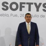 Rescatan a tripulantes de embarcación desaparecida en las Islas Galápagos