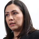 Acusado de acoso a Shakira insiste en que la cantante “es su esposa”