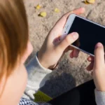 Trump ordena revisar aranceles a todas las importaciones de minerales críticos en EU